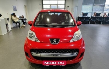 Peugeot 107 I рестайлинг, 2009 год, 499 000 рублей, 2 фотография