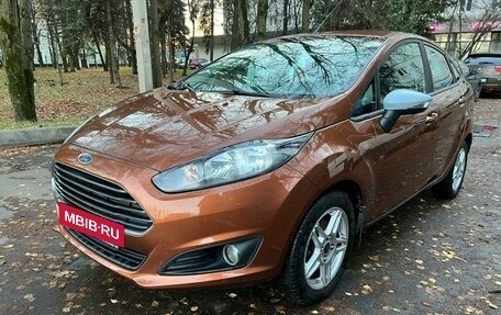 Ford Fiesta, 2015 год, 845 000 рублей, 4 фотография