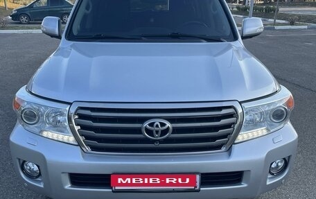 Toyota Land Cruiser 200, 2012 год, 3 600 000 рублей, 2 фотография