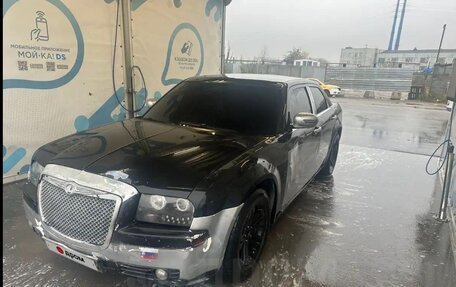 Chrysler 300C II, 2005 год, 600 000 рублей, 4 фотография