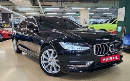 Volvo S90 II рестайлинг, 2020 год, 3 718 400 рублей, 2 фотография