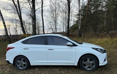 Hyundai Solaris II рестайлинг, 2020 год, 1 850 000 рублей, 3 фотография