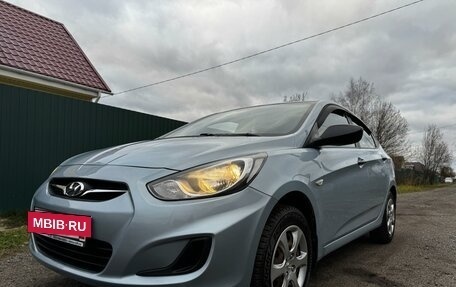 Hyundai Solaris II рестайлинг, 2012 год, 850 000 рублей, 2 фотография