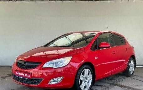 Opel Astra J, 2011 год, 800 000 рублей, 1 фотография