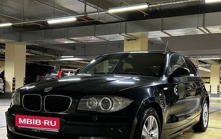 BMW 1 серия, 2008 год, 1 000 000 рублей, 2 фотография