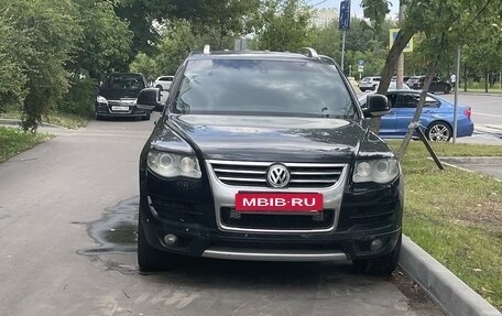 Volkswagen Touareg III, 2010 год, 1 500 000 рублей, 2 фотография