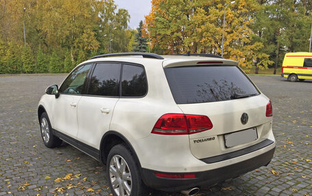 Volkswagen Touareg III, 2011 год, 2 500 000 рублей, 4 фотография