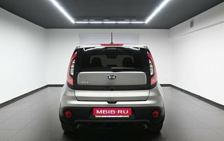 KIA Soul II рестайлинг, 2017 год, 1 795 000 рублей, 4 фотография