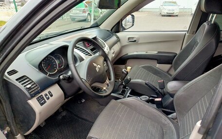 Mitsubishi L200 IV рестайлинг, 2010 год, 1 310 000 рублей, 9 фотография