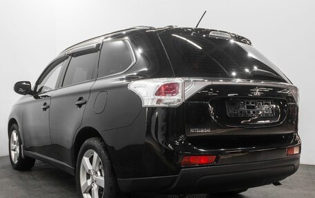 Mitsubishi Outlander III рестайлинг 3, 2012 год, 1 519 000 рублей, 4 фотография