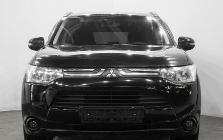 Mitsubishi Outlander III рестайлинг 3, 2012 год, 1 519 000 рублей, 17 фотография