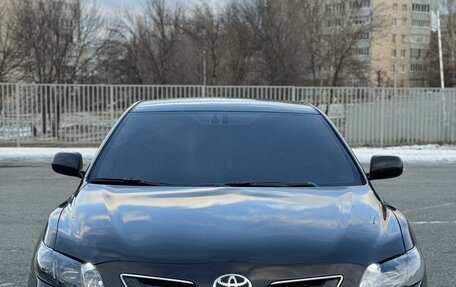 Toyota Camry, 2008 год, 990 000 рублей, 2 фотография