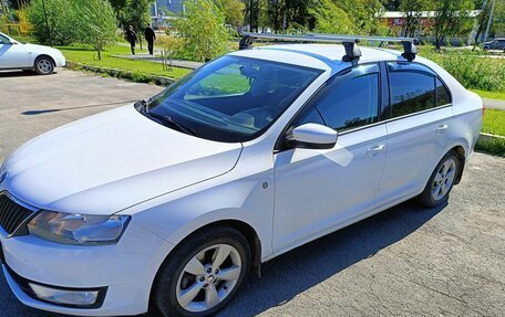 Skoda Rapid I, 2014 год, 890 000 рублей, 3 фотография