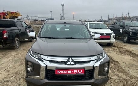 Mitsubishi L200 IV рестайлинг, 2019 год, 2 100 000 рублей, 1 фотография