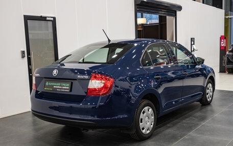 Skoda Rapid I, 2015 год, 915 000 рублей, 6 фотография