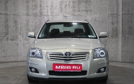 Toyota Avensis III рестайлинг, 2006 год, 1 025 000 рублей, 2 фотография