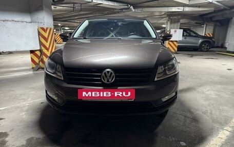 Volkswagen Passat B7, 2014 год, 1 360 000 рублей, 4 фотография