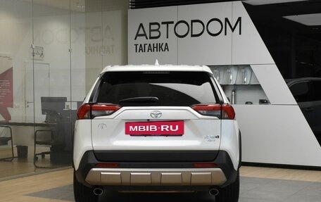 Toyota RAV4, 2022 год, 3 849 000 рублей, 6 фотография