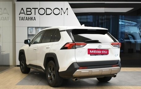 Toyota RAV4, 2022 год, 3 849 000 рублей, 5 фотография