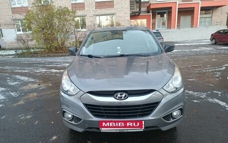 Hyundai ix35 I рестайлинг, 2012 год, 1 300 000 рублей, 2 фотография