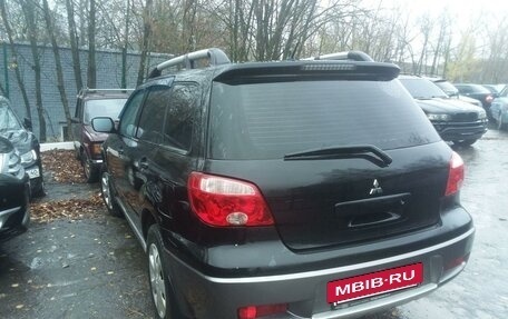 Mitsubishi Outlander III рестайлинг 3, 2007 год, 700 000 рублей, 4 фотография