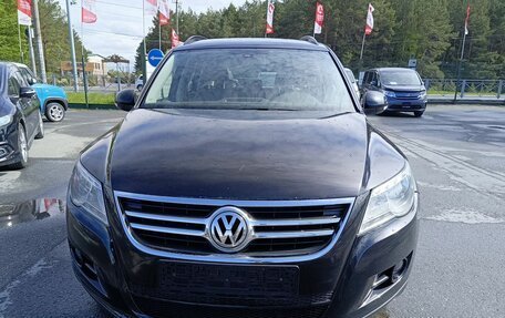 Volkswagen Tiguan I, 2011 год, 1 080 000 рублей, 2 фотография