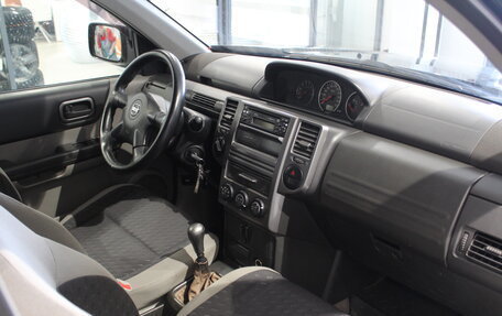 Nissan X-Trail, 2005 год, 830 000 рублей, 6 фотография