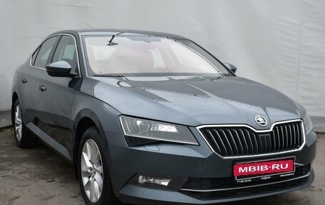 Skoda Superb III рестайлинг, 2018 год, 2 279 000 рублей, 3 фотография