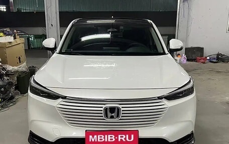 Honda Vezel, 2023 год, 2 360 000 рублей, 2 фотография