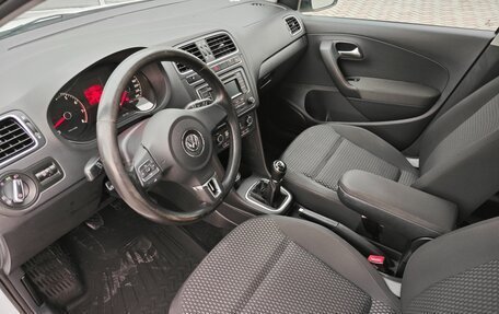 Volkswagen Polo VI (EU Market), 2013 год, 860 000 рублей, 10 фотография