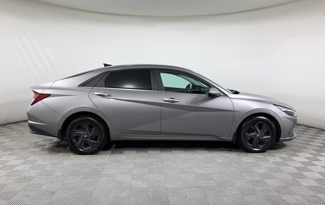 Hyundai Elantra, 2021 год, 2 270 000 рублей, 4 фотография