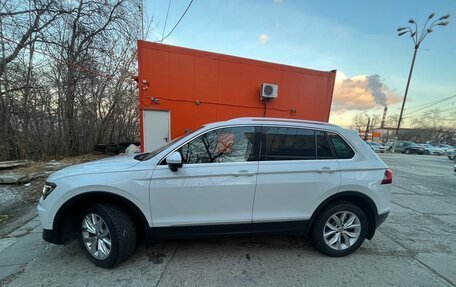 Volkswagen Tiguan II, 2016 год, 3 200 000 рублей, 2 фотография