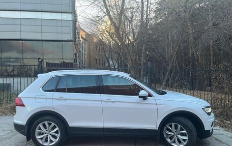 Volkswagen Tiguan II, 2016 год, 3 200 000 рублей, 7 фотография