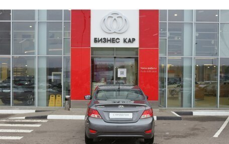 Hyundai Solaris II рестайлинг, 2012 год, 875 000 рублей, 6 фотография