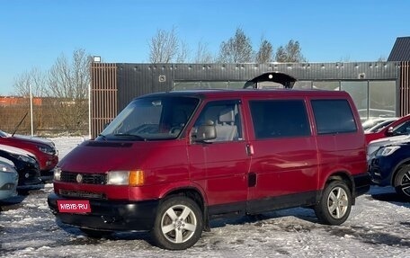 Volkswagen Transporter T4, 2000 год, 439 999 рублей, 1 фотография