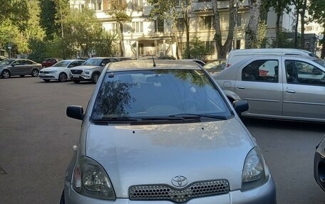 Toyota Yaris I рестайлинг, 2002 год, 279 000 рублей, 1 фотография