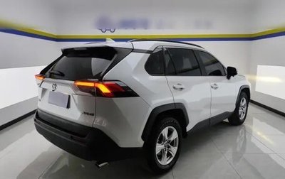 Toyota RAV4, 2021 год, 2 321 000 рублей, 1 фотография