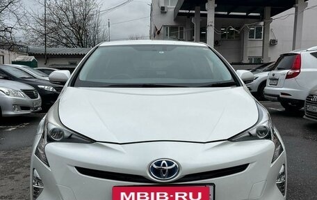 Toyota Prius IV XW50, 2016 год, 1 720 000 рублей, 9 фотография