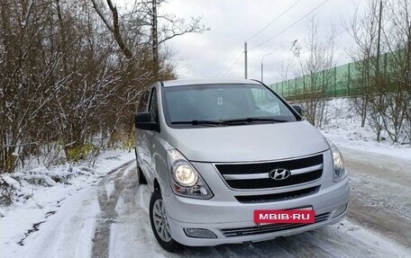 Hyundai Grand Starex Grand Starex I рестайлинг 2, 2010 год, 1 499 000 рублей, 10 фотография