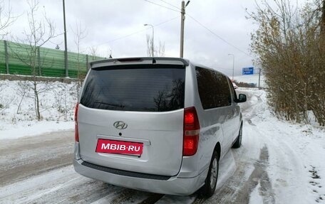 Hyundai Grand Starex Grand Starex I рестайлинг 2, 2010 год, 1 499 000 рублей, 12 фотография