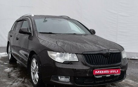 Skoda Superb III рестайлинг, 2012 год, 1 199 000 рублей, 3 фотография