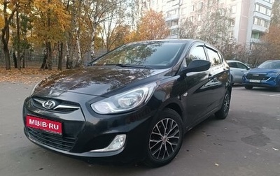 Hyundai Solaris II рестайлинг, 2011 год, 680 000 рублей, 1 фотография