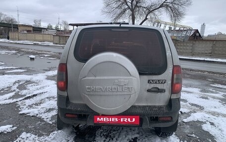 Chevrolet Niva I рестайлинг, 2003 год, 210 000 рублей, 4 фотография