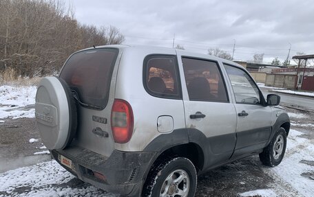 Chevrolet Niva I рестайлинг, 2003 год, 210 000 рублей, 5 фотография