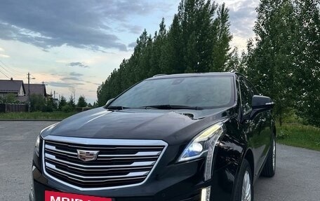 Cadillac XT5 I рестайлинг, 2017 год, 3 690 000 рублей, 2 фотография