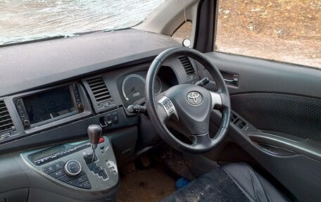 Toyota ISis I, 2009 год, 450 000 рублей, 10 фотография