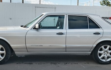 Mercedes-Benz S-Класс, 1984 год, 560 000 рублей, 3 фотография