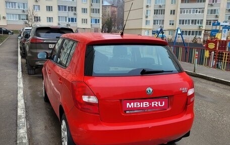 Skoda Fabia II, 2011 год, 670 000 рублей, 3 фотография