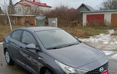 Hyundai Solaris II рестайлинг, 2021 год, 1 765 000 рублей, 9 фотография