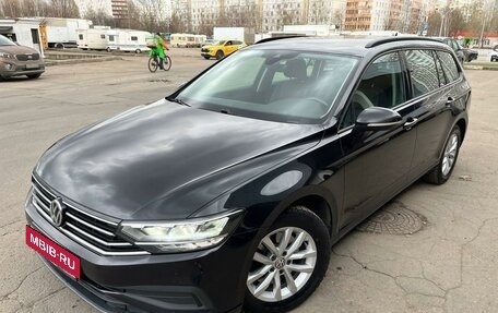 Volkswagen Passat B8 рестайлинг, 2019 год, 1 900 000 рублей, 5 фотография